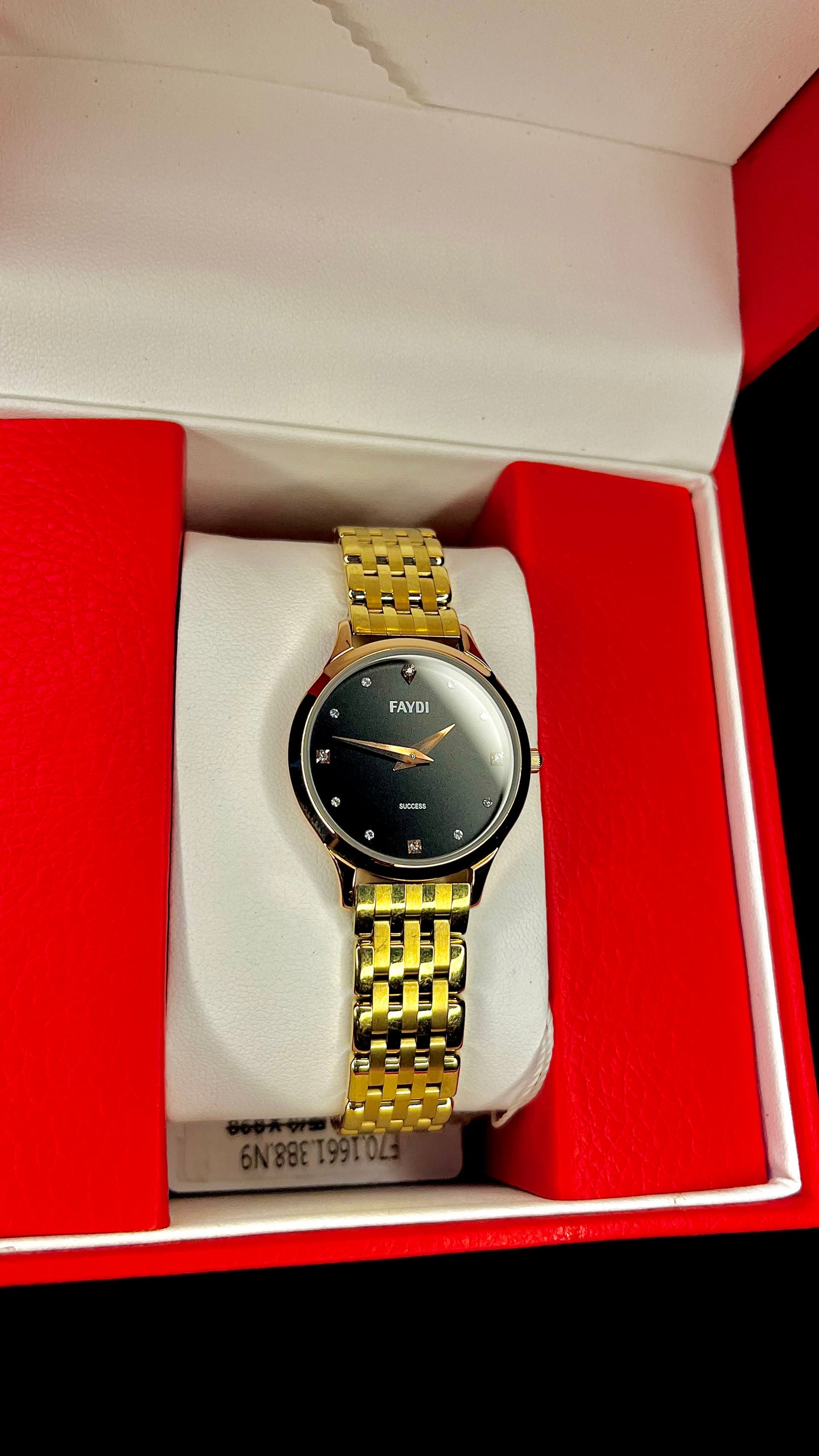 ✨FAYDI Gold Ladies Watch – Black Dial Elegance 💎⌚️