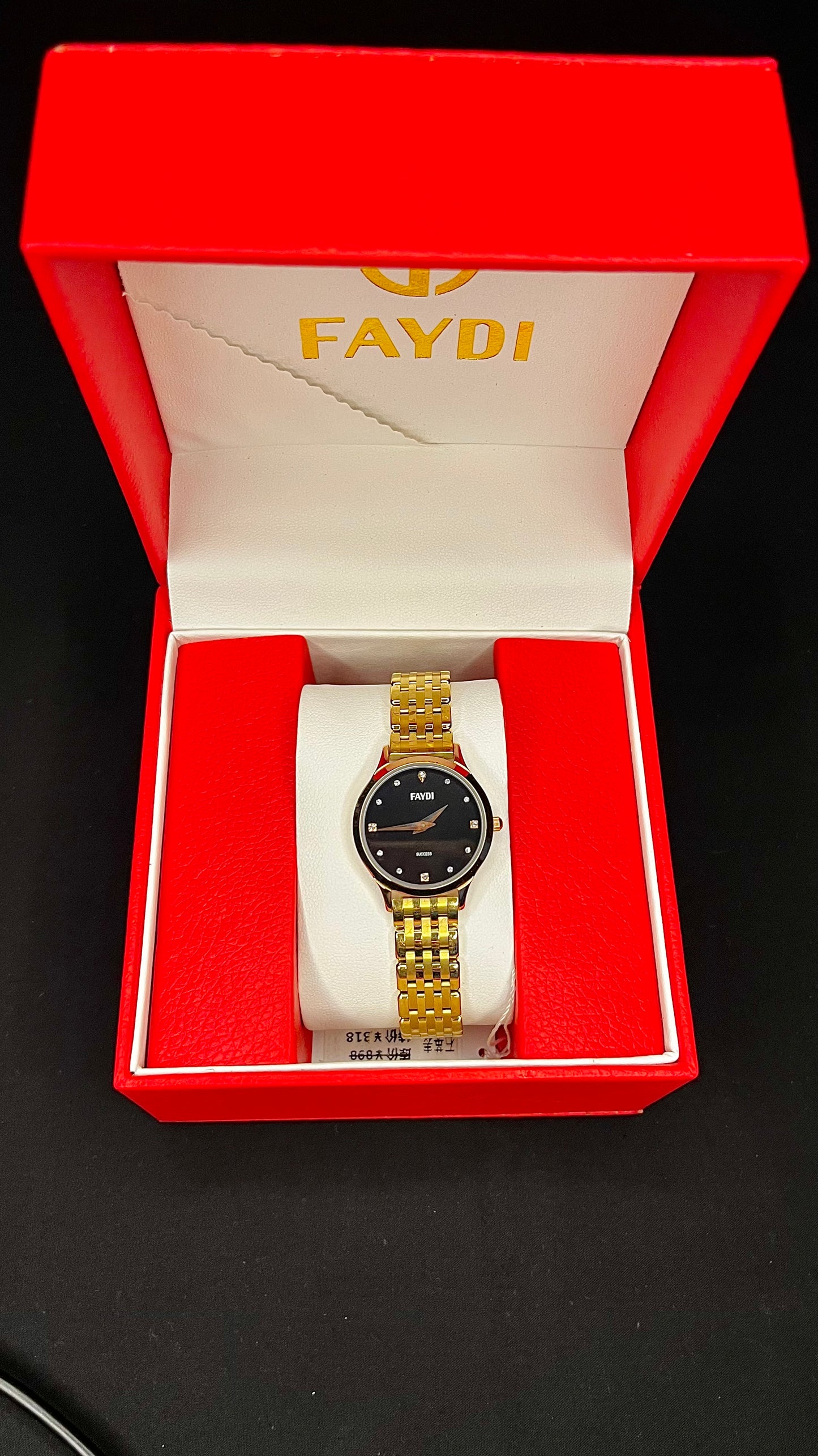 ✨FAYDI Gold Ladies Watch – Black Dial Elegance 💎⌚️